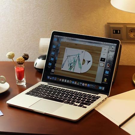 Orion Hotel Bichkek Extérieur photo A Lenovo Yoga 2 Pro
