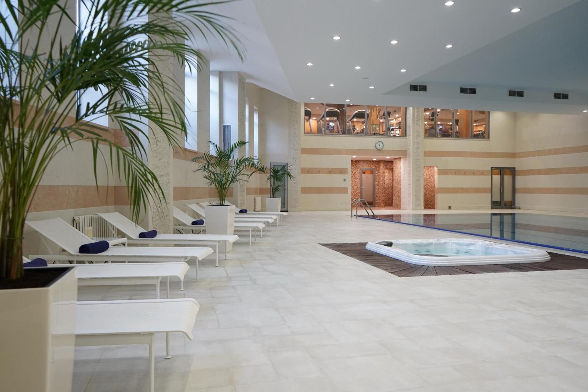 Orion Hotel Bichkek Extérieur photo Spa at the Hotel