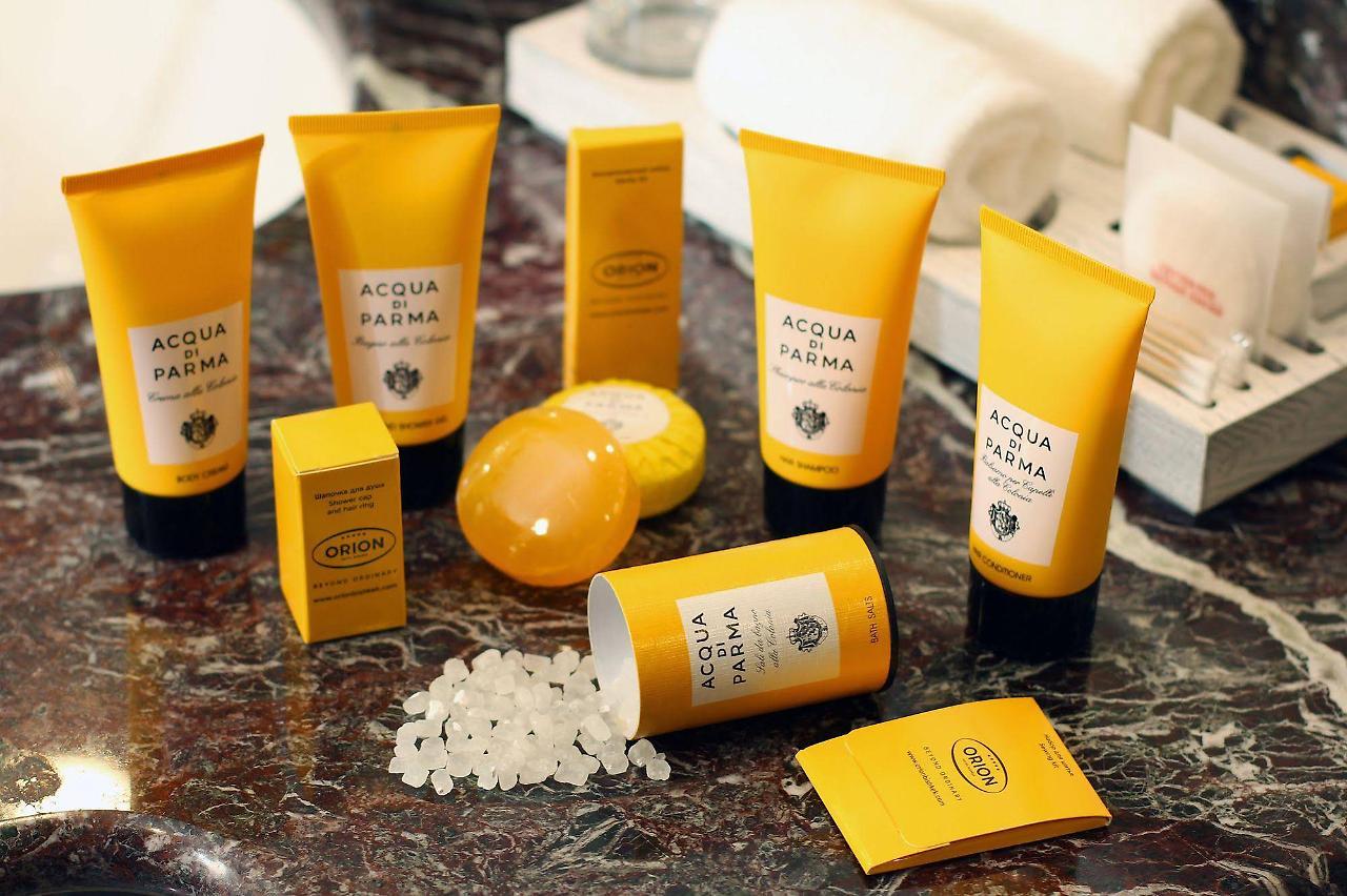 Orion Hotel Bichkek Extérieur photo Acqua di Parma products